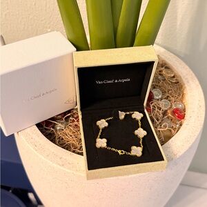 Van Cleef & Arpels Gold and White Bracelet with Clover Design